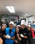 song-joongki-were-spotted-volunteering-for-chuseok-festival (2)