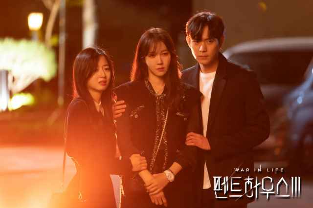 ภาพ ชิมซูรยอน จูซอกฮุน และ แบโรนาใน The Penthouse 3 EP1